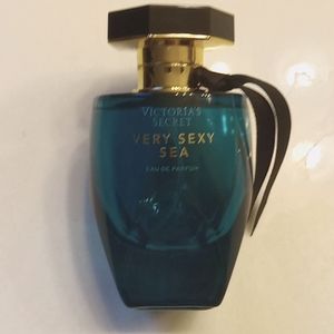 Victoria's Secret Men's Colonge "Very Sexy Sea" 1.7 FL Oz. USED empty bo…